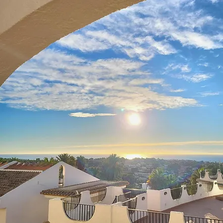 Apartment Casa Sunrise - Costa Blanca House With Rooftop, 5 Swimming Pools And Panoramic Sea- And Views At Penon De Ifach