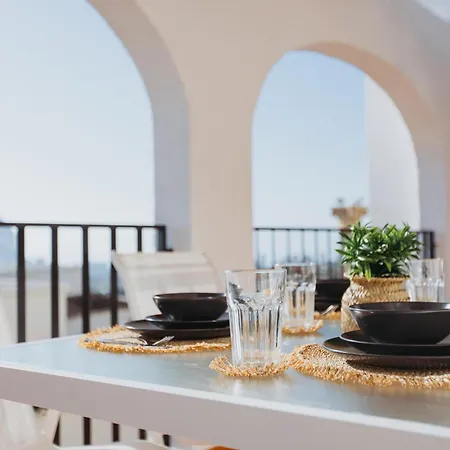 Casa Sunrise - Costa Blanca House With Rooftop, 5 Swimming Pools And Panoramic Sea- And Views At Penon De Ifach Calpe