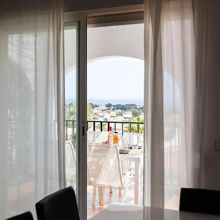 Casa Sunrise - Costa Blanca House With Rooftop, 5 Swimming Pools And Panoramic Sea- And Views At Penon De Ifach Calpe